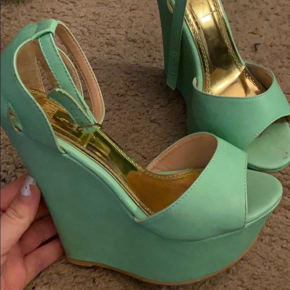Wedges - Picture 3 of 3